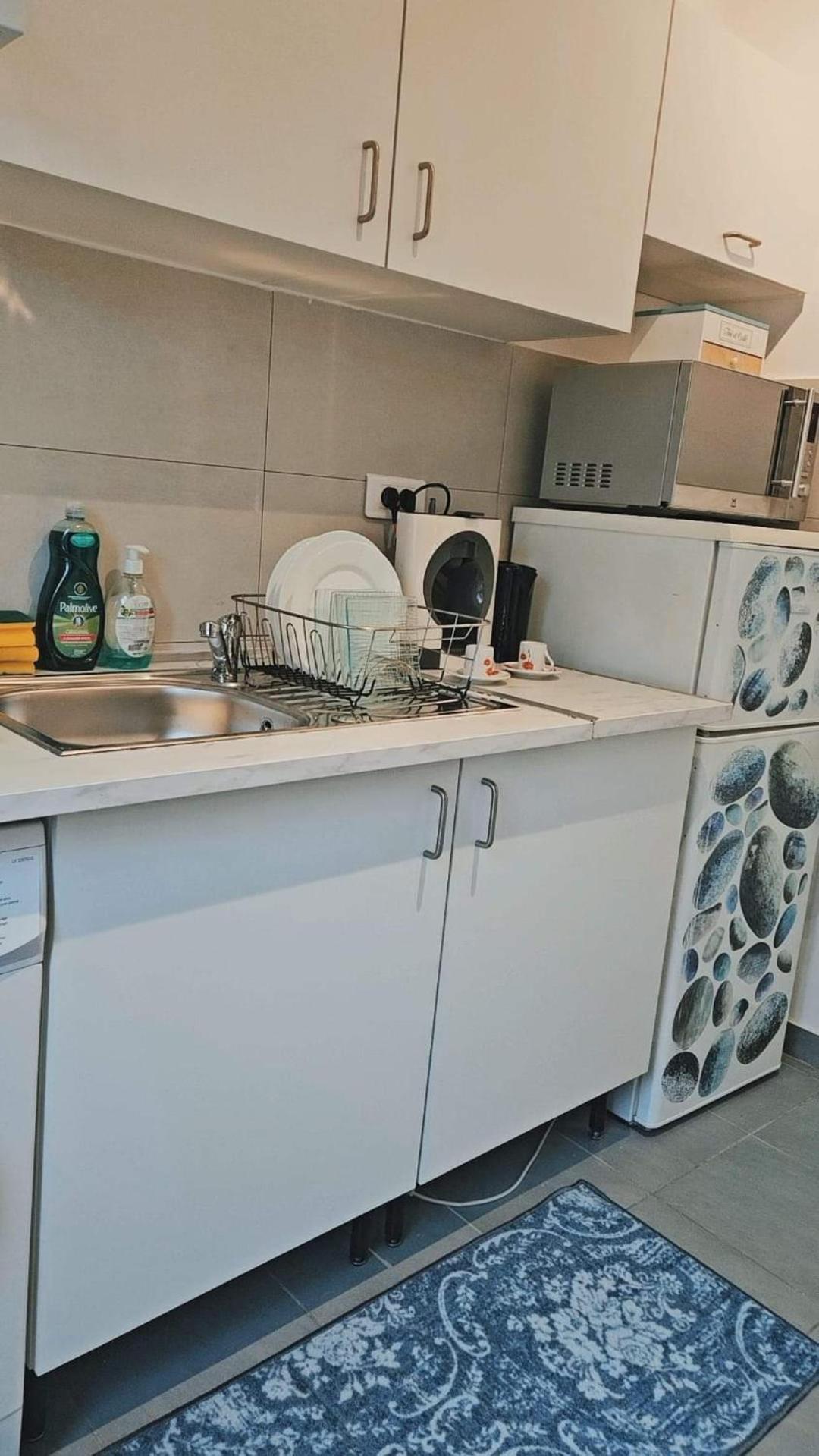 Peace Apartment Марсилия Екстериор снимка